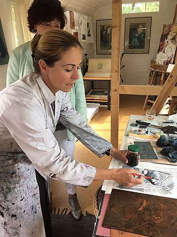 Im Atelier mit Karen Kunkel, Foto: Dr. Volker Pesch