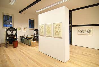 Blick in Galerie und Werkstatt von hochdruckpartner